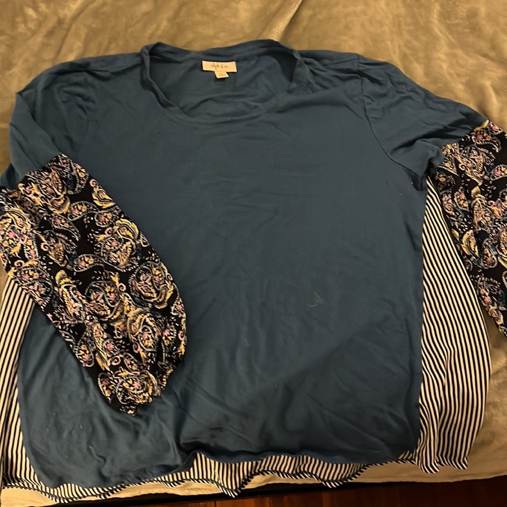 Style & Co multi pattern shirt. Women’s XL.
